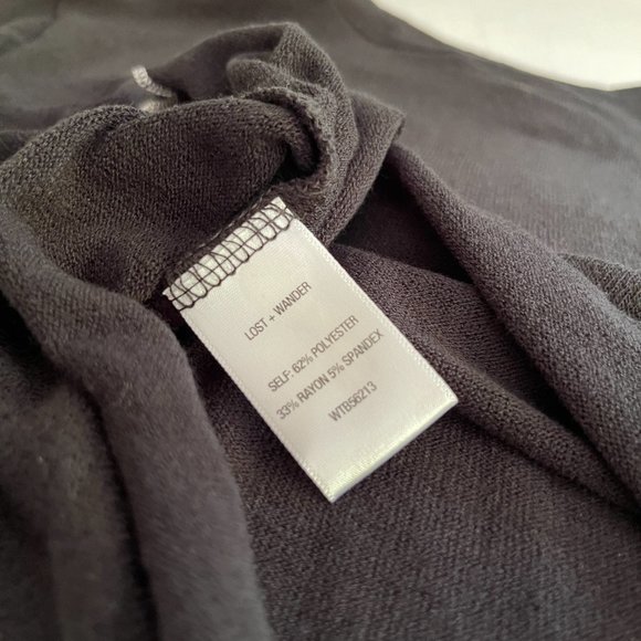 LOST + WANDER Austin Flare Sleeve Crop Top - Picture 9 of 9